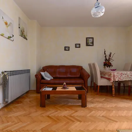 Palman With Free Parking Porec
